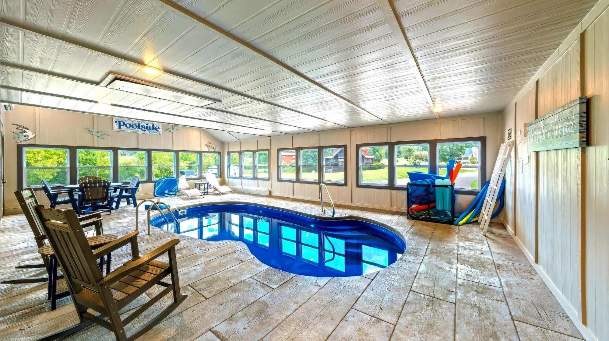 Poolside At Autumn Woods - Pool, Theater, Fireplace, Firepit, Arcade Сивиървил Екстериор снимка